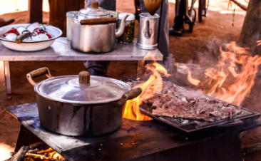 Preparo da Queima do Alho sobre o fogo